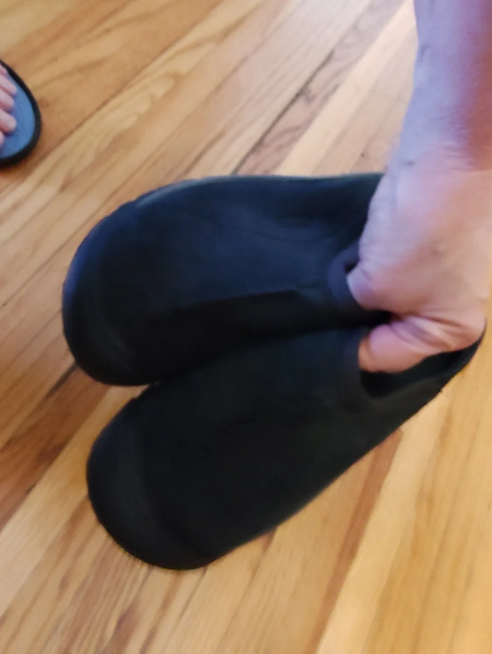Keen Kaci Slide Black and Gray Slip-On Clog - Picture 3 of 4